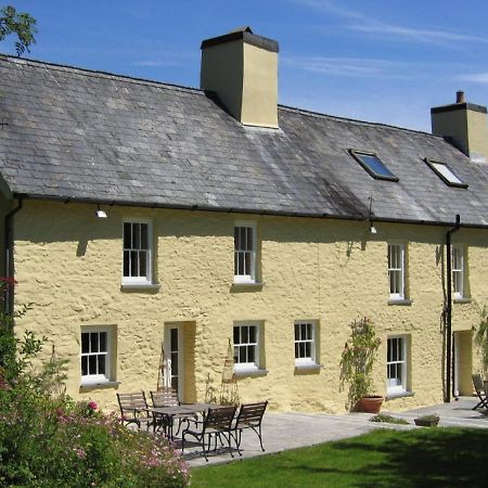 Ty Mawr Country Hotel Carmarthen Exterior photo